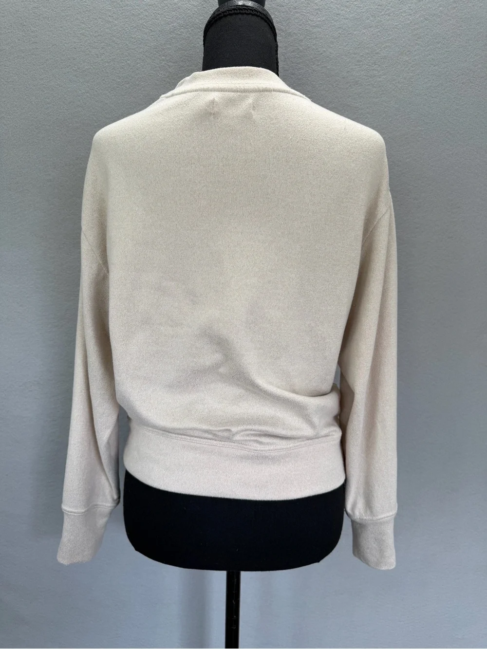 UGG Sweatshirt Pullover XS Women’s Soft Loungewear Beige Long Sleeve